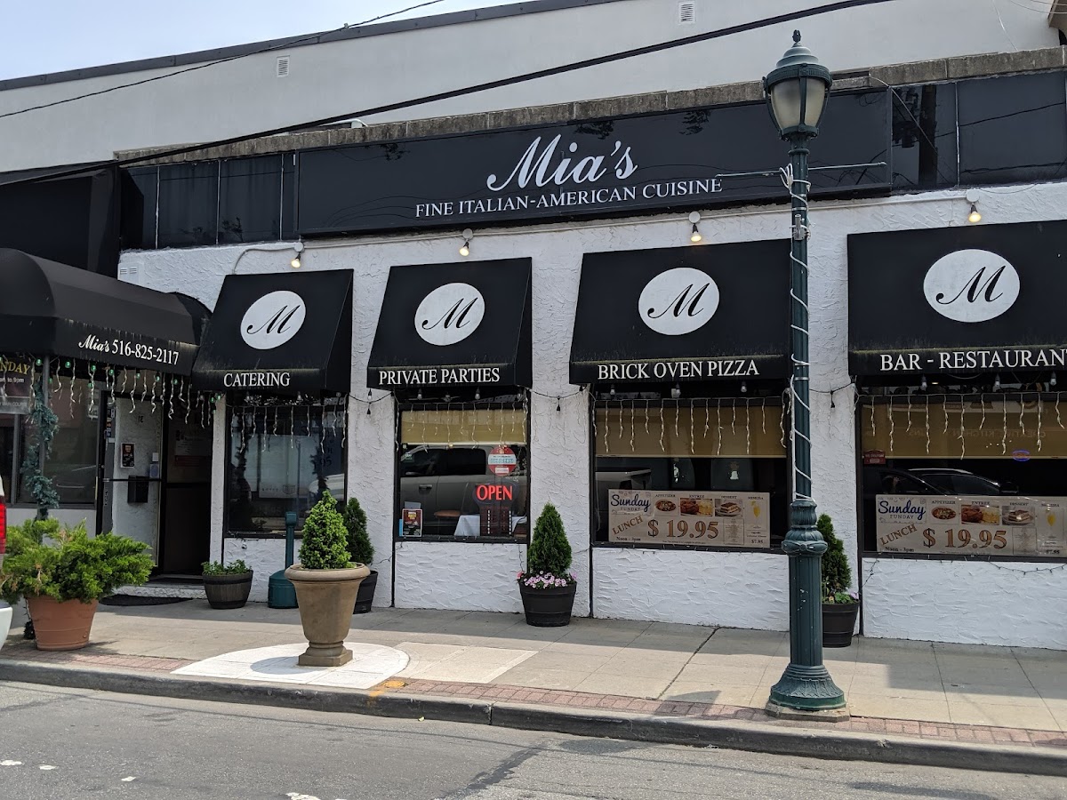 Mia's - NY 11580