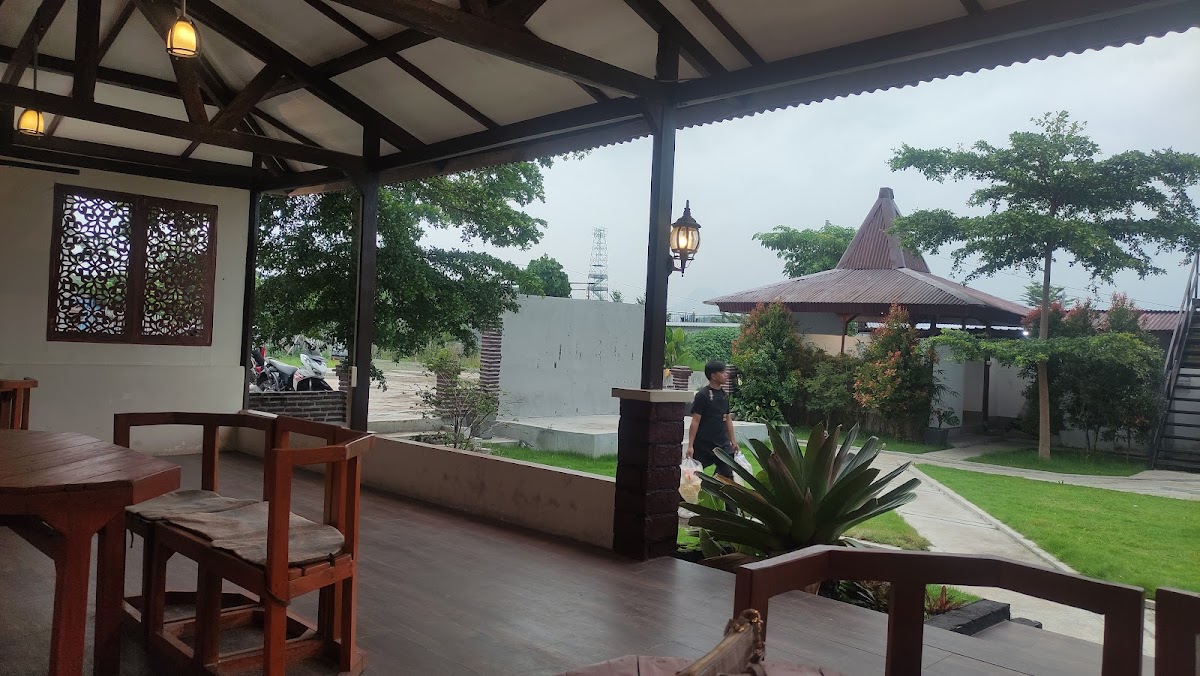 Essensia Coffee & Space