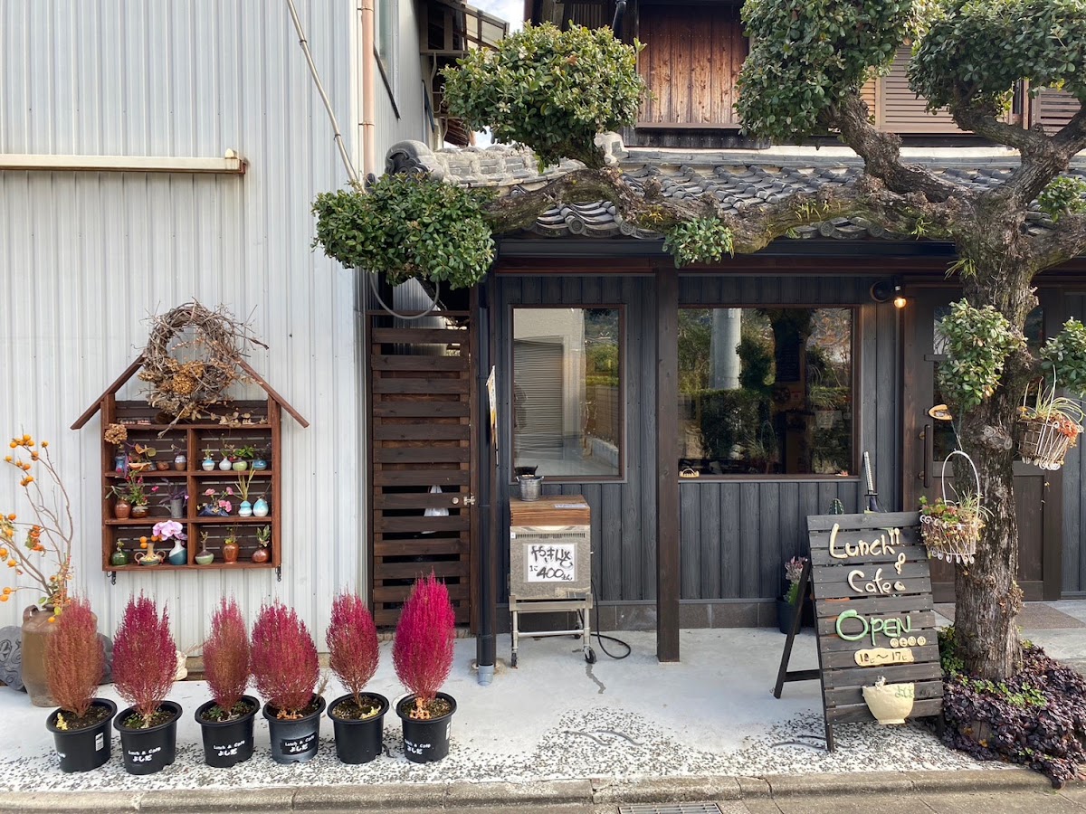 Lunch&Cafeよしだ