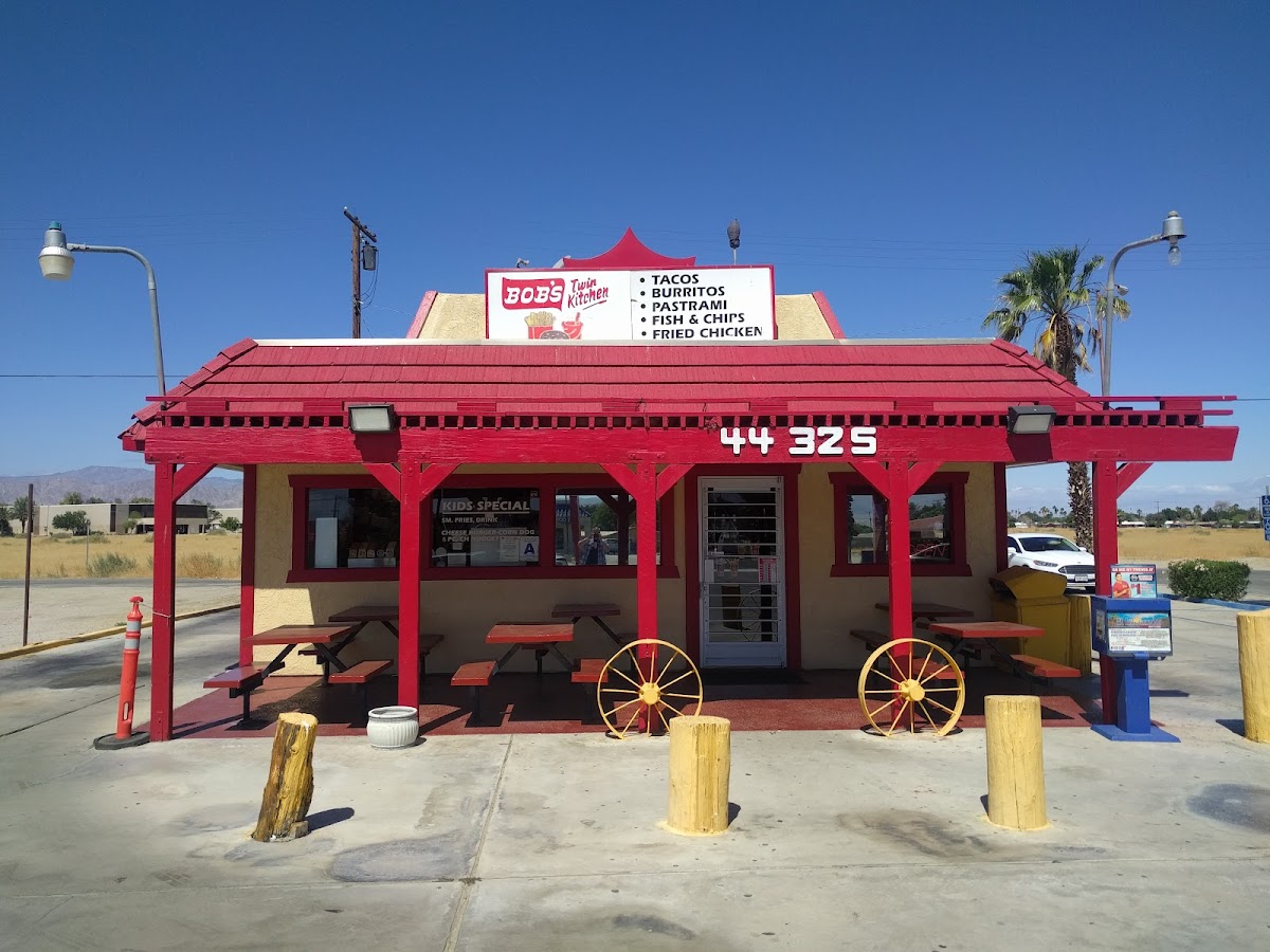Bob's Twin Kitchen