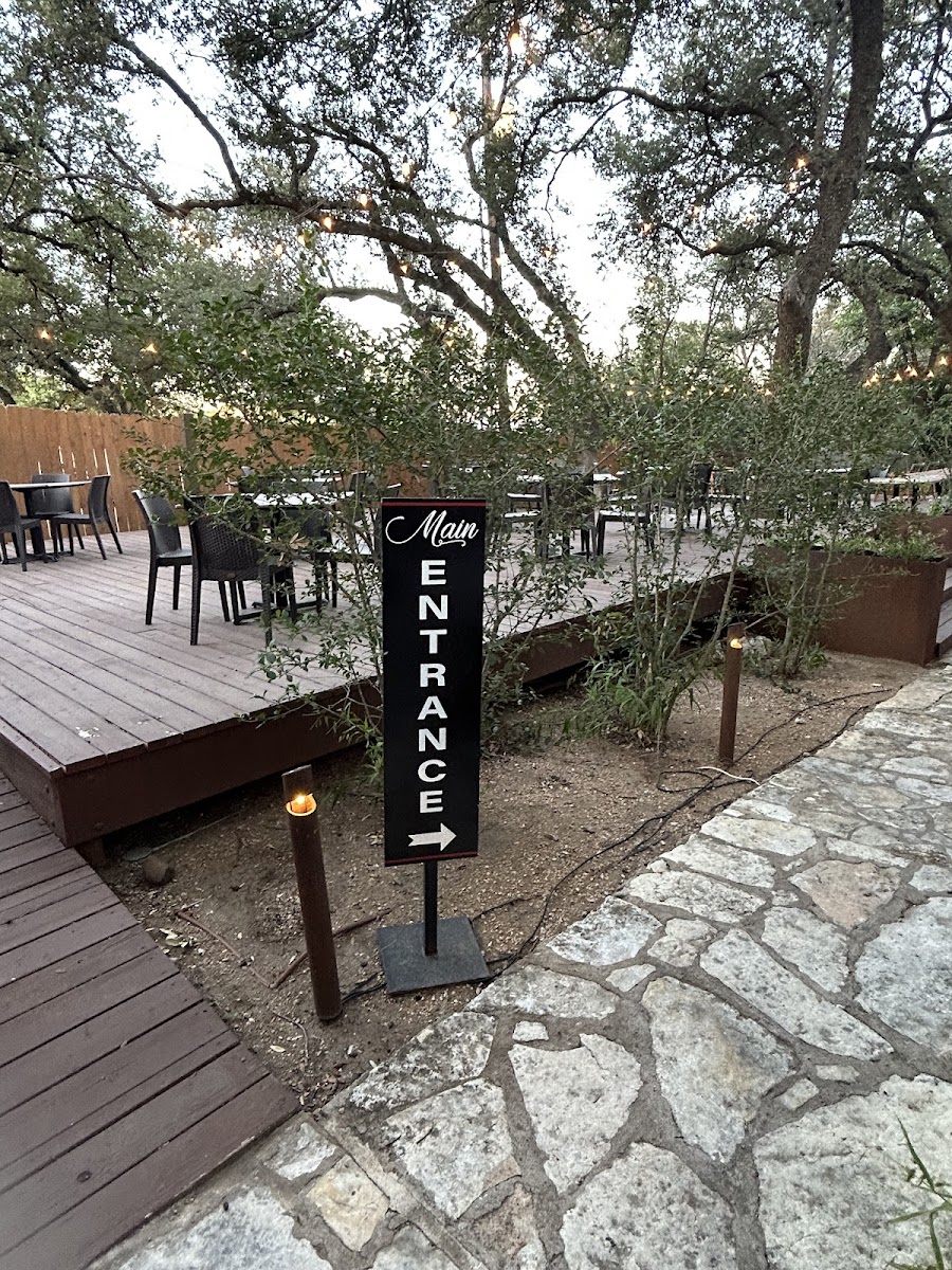 Hudson's on the Bend