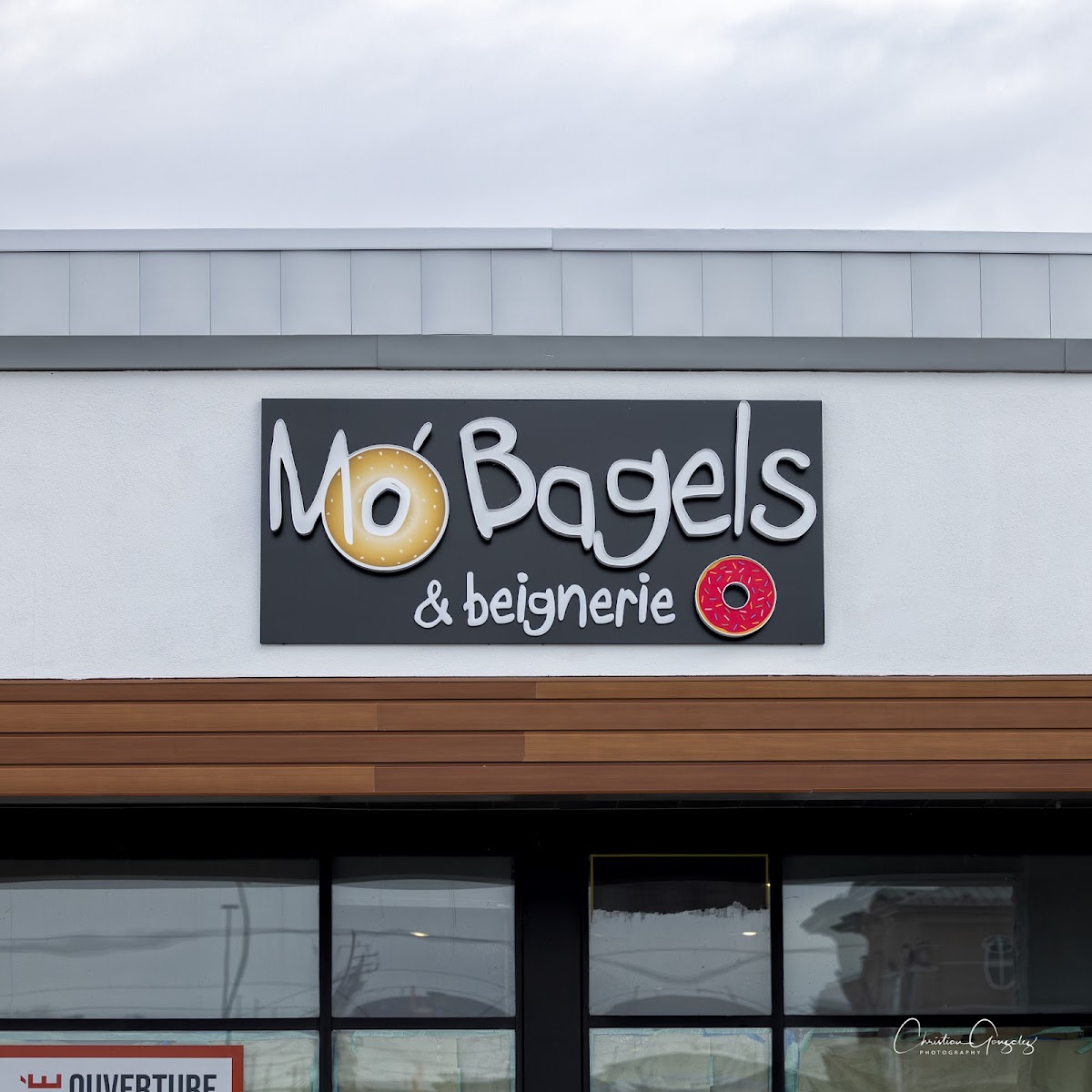 Mo'Bagels & Beignerie