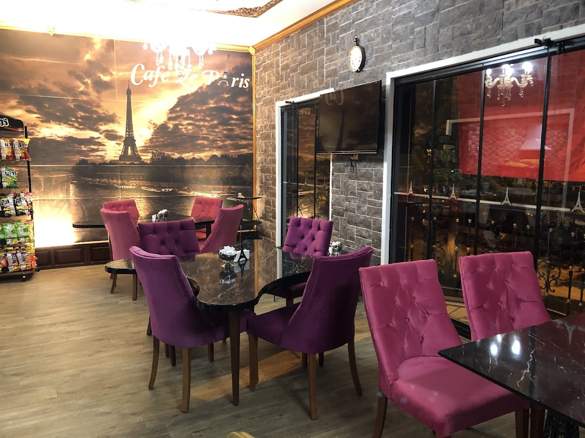 Cafe Le Paris