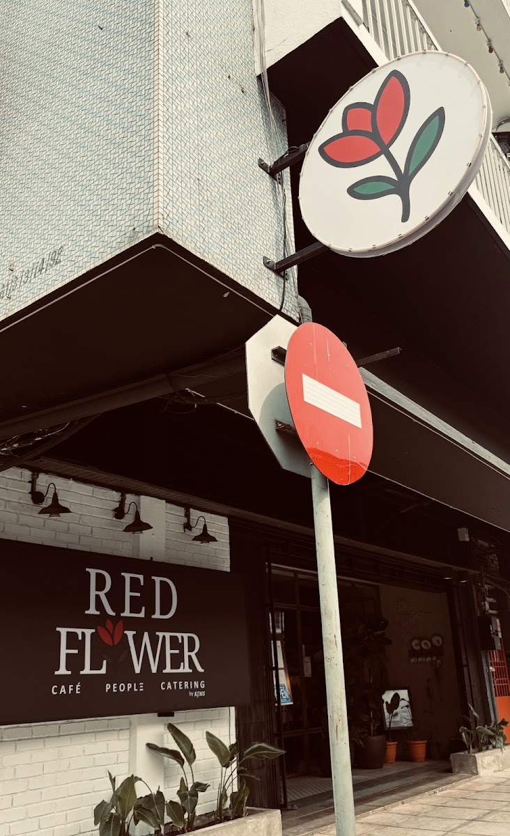 RED FLOWER CAFE by KJMS Catering