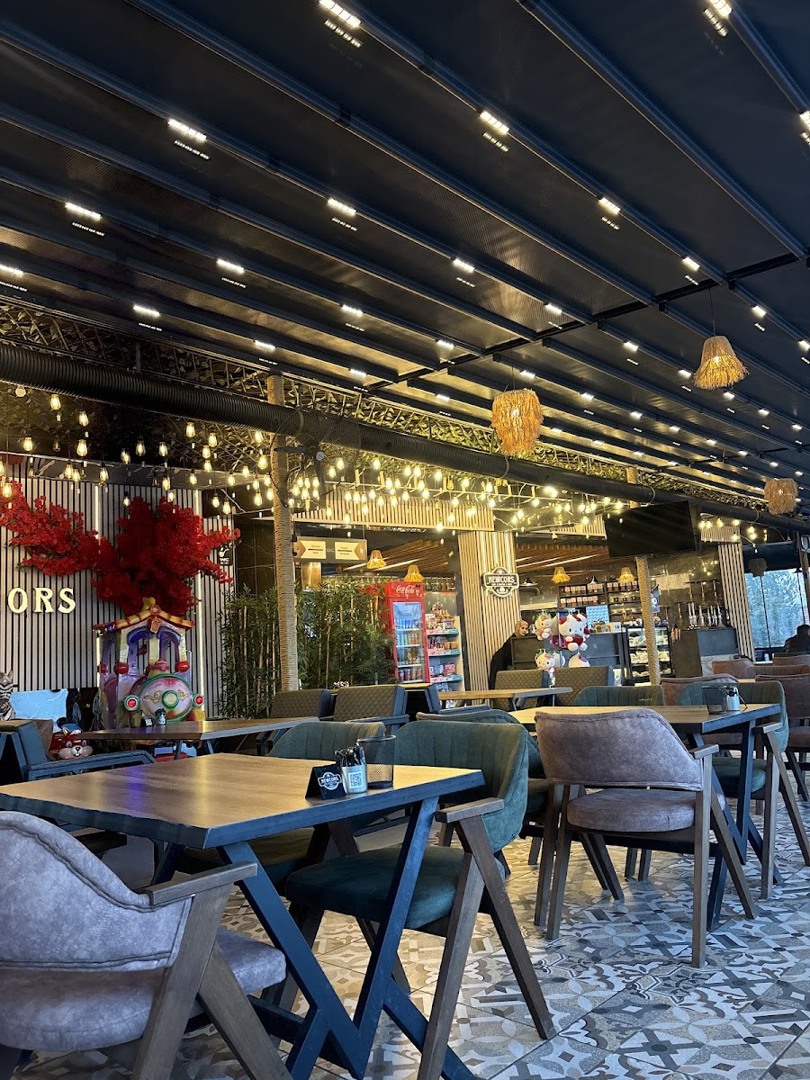 NEWCORS Cafe&Bistro&Kids