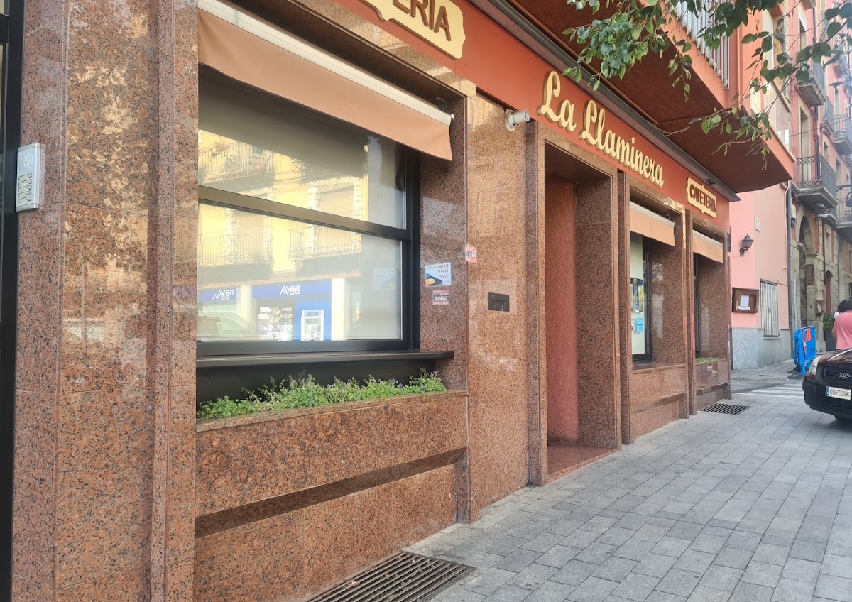 Granja Cafetería La Llaminera