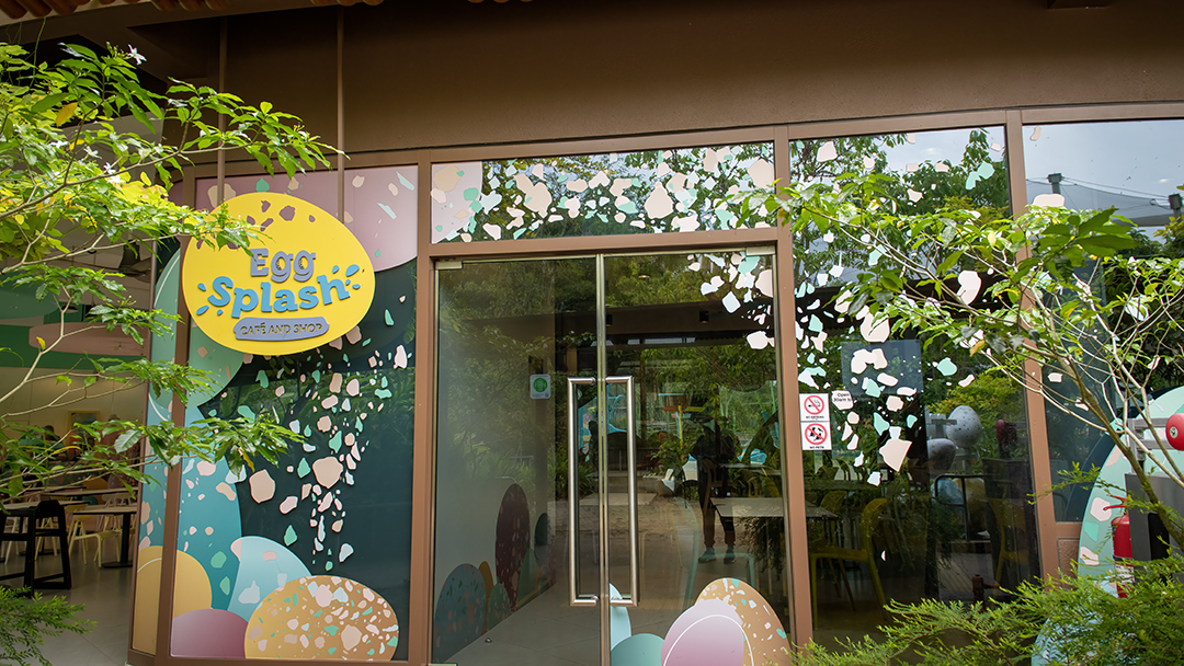 Egg Splash Café and Gift Shop