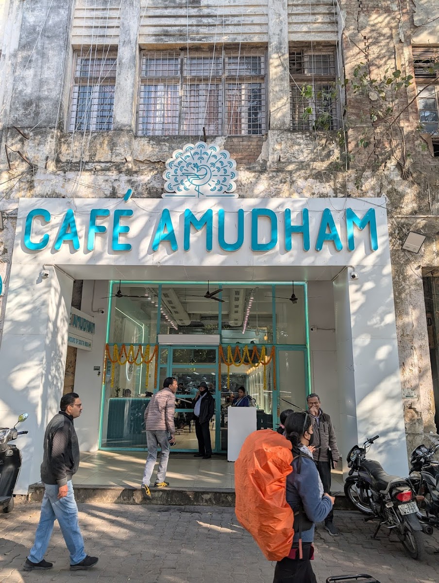 Cafe Amudham Janpath