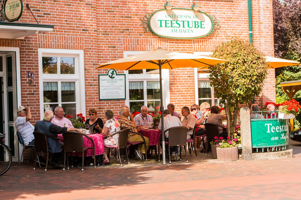 East Frisian tea room at the harbor