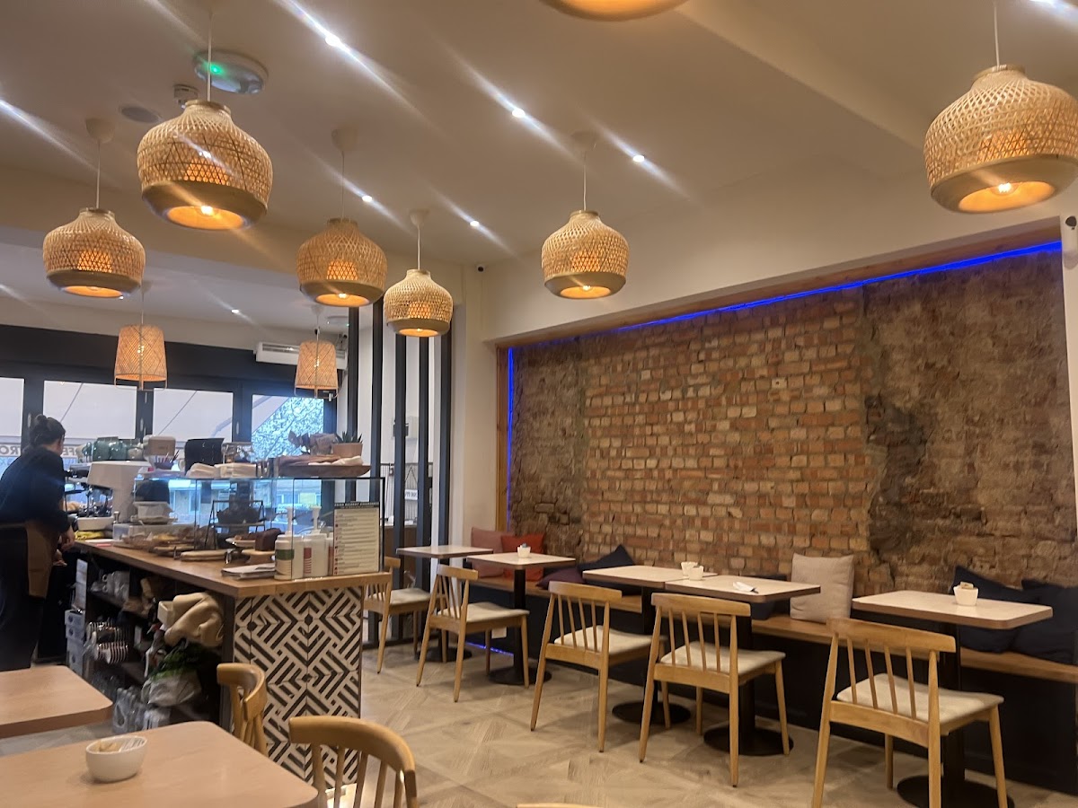 Ema Cafe & Metehan karoglan