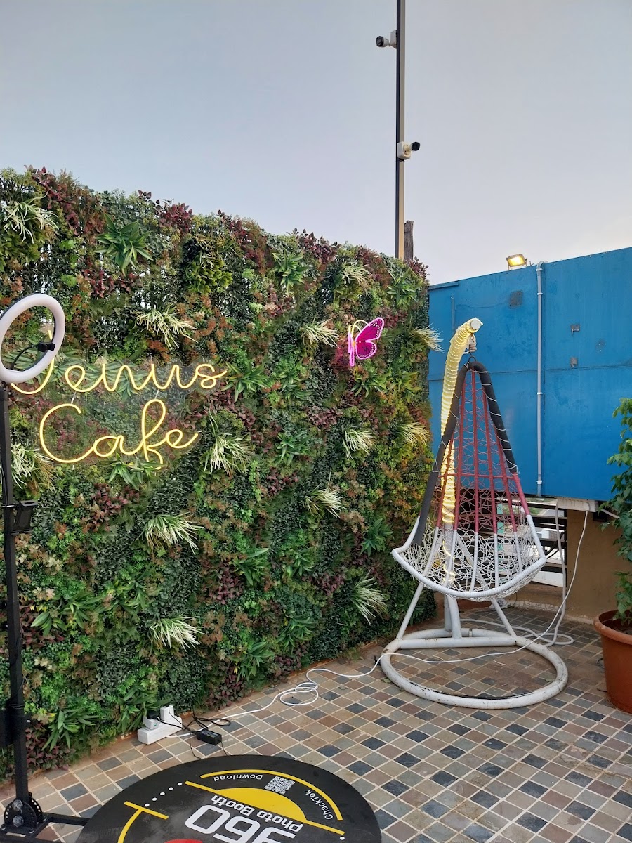Venus Rooftop Restro & Cafe | Best Rooftop Cafe in Ahmedabad