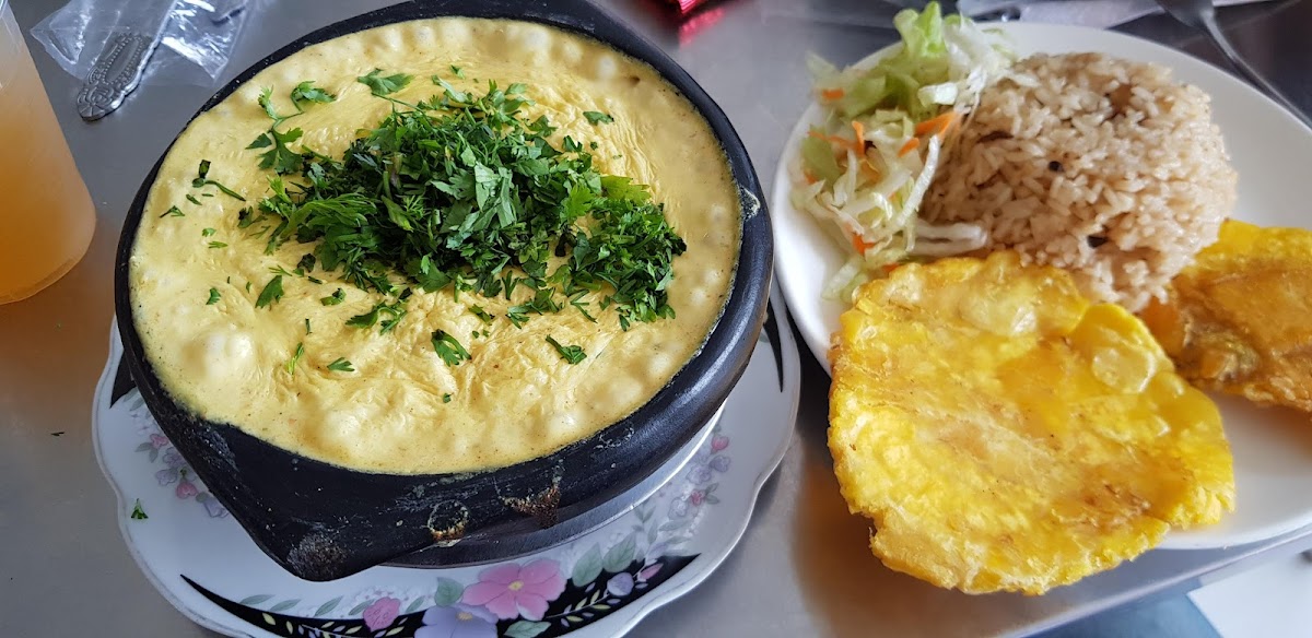 Cafetería y Plazoleta de Comidas Centro San Andresito del Sur