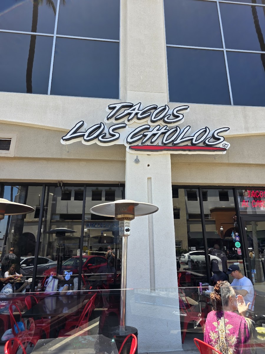 Tacos Los Cholos
