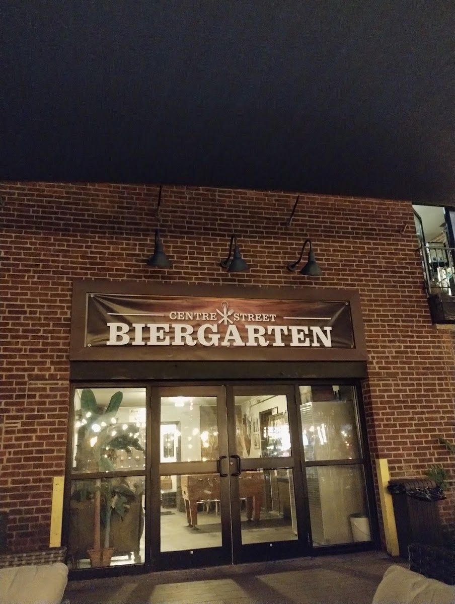 20 North Broadway Tavern