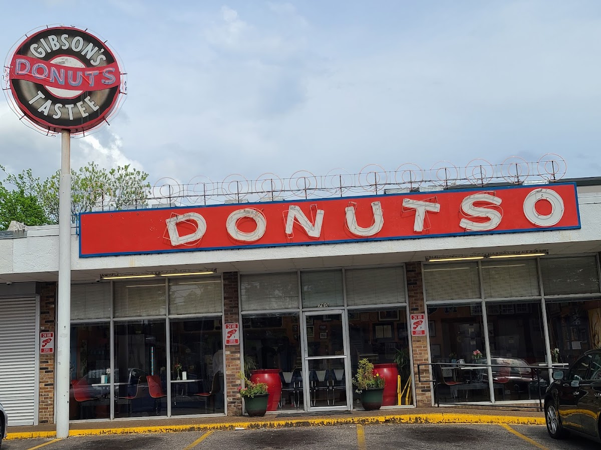Gibson's Donuts