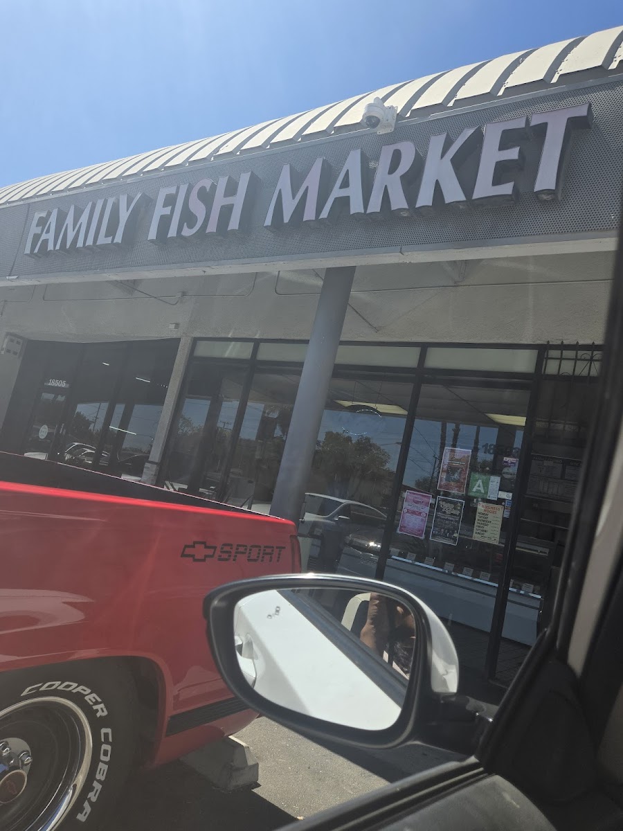 Family Fish Market