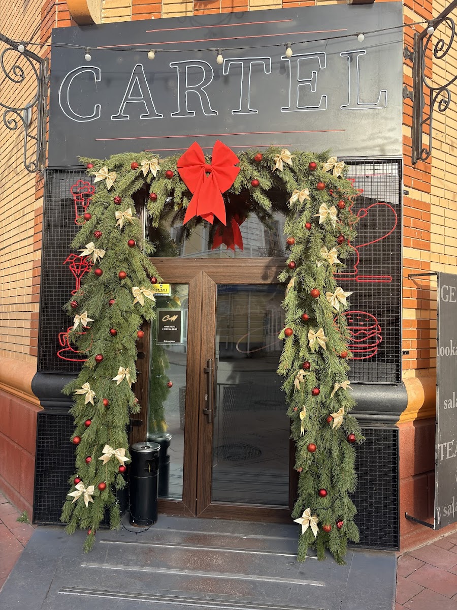 Kartelʹ Dubno Restoran