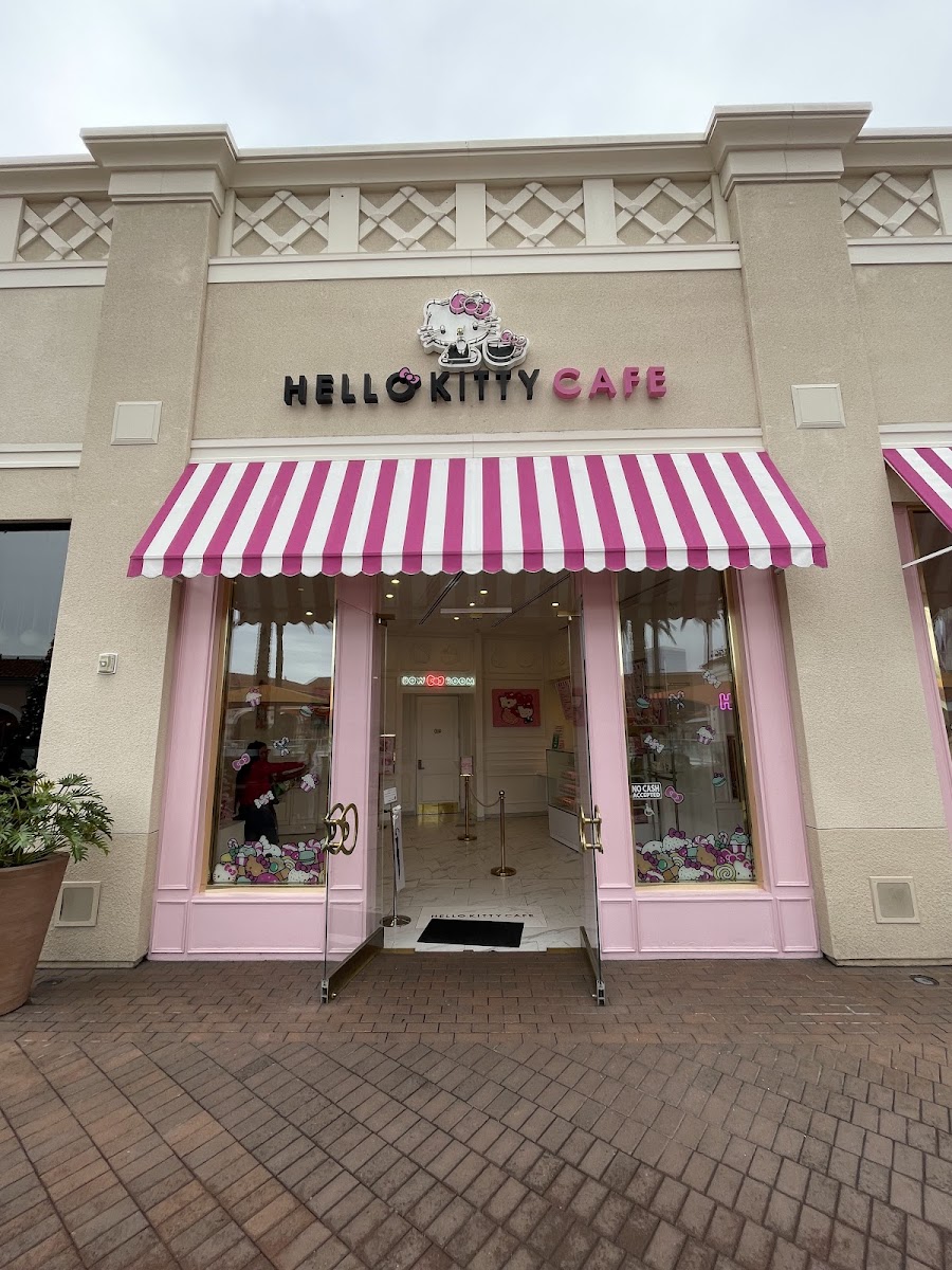 Hello Kitty Café