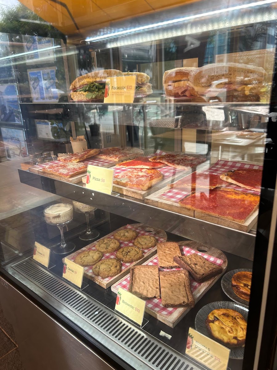 Cardoon Cafe & Restaurant