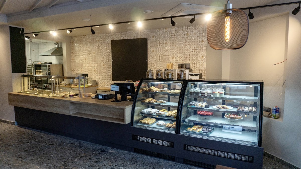 Kafejnīca – konditoreja “Kanēlis”