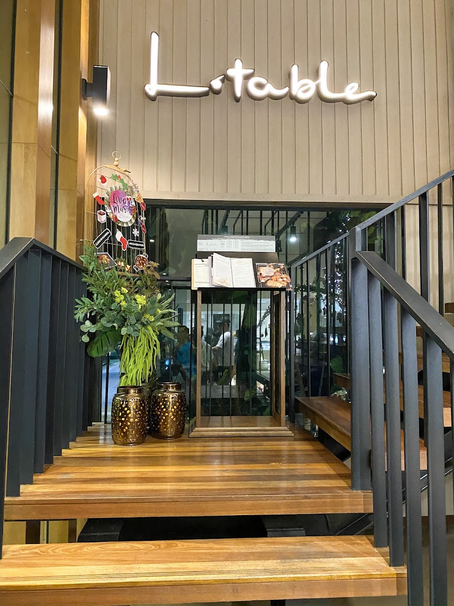 L.table, Taman Pelangi