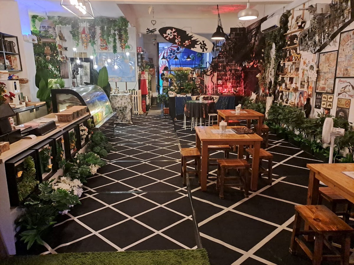 FyeN Dine, The Theme Cafe