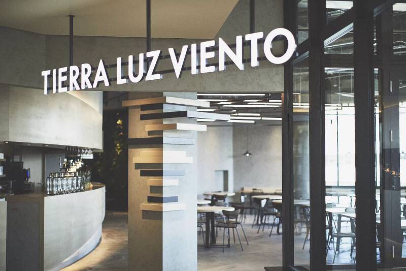 TIERRA LUZ VIENTO 阪神西宮