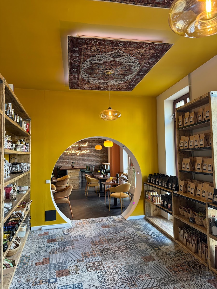 Arnold's Café & Genuss-Oase | Rösterei Arabica x Bazar Manufaktur