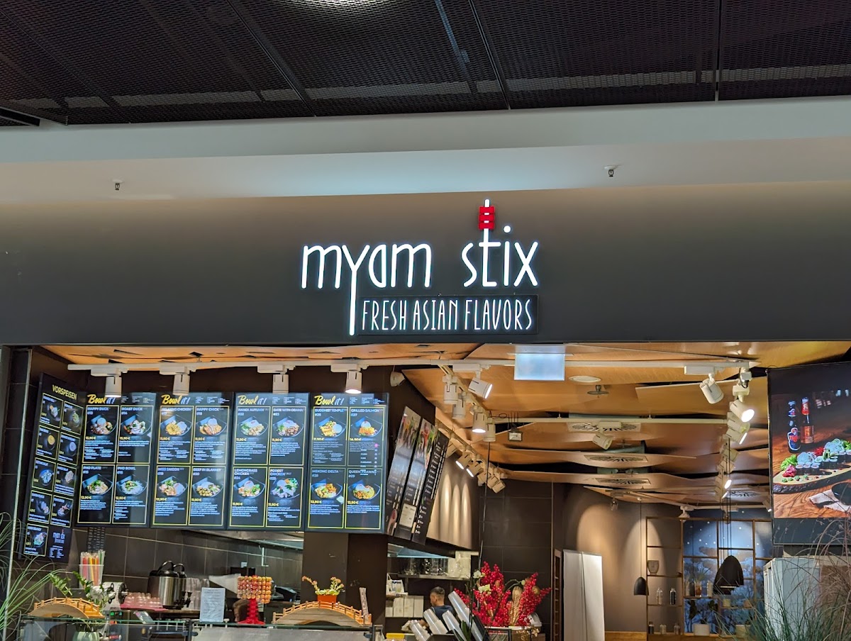 Myam stix