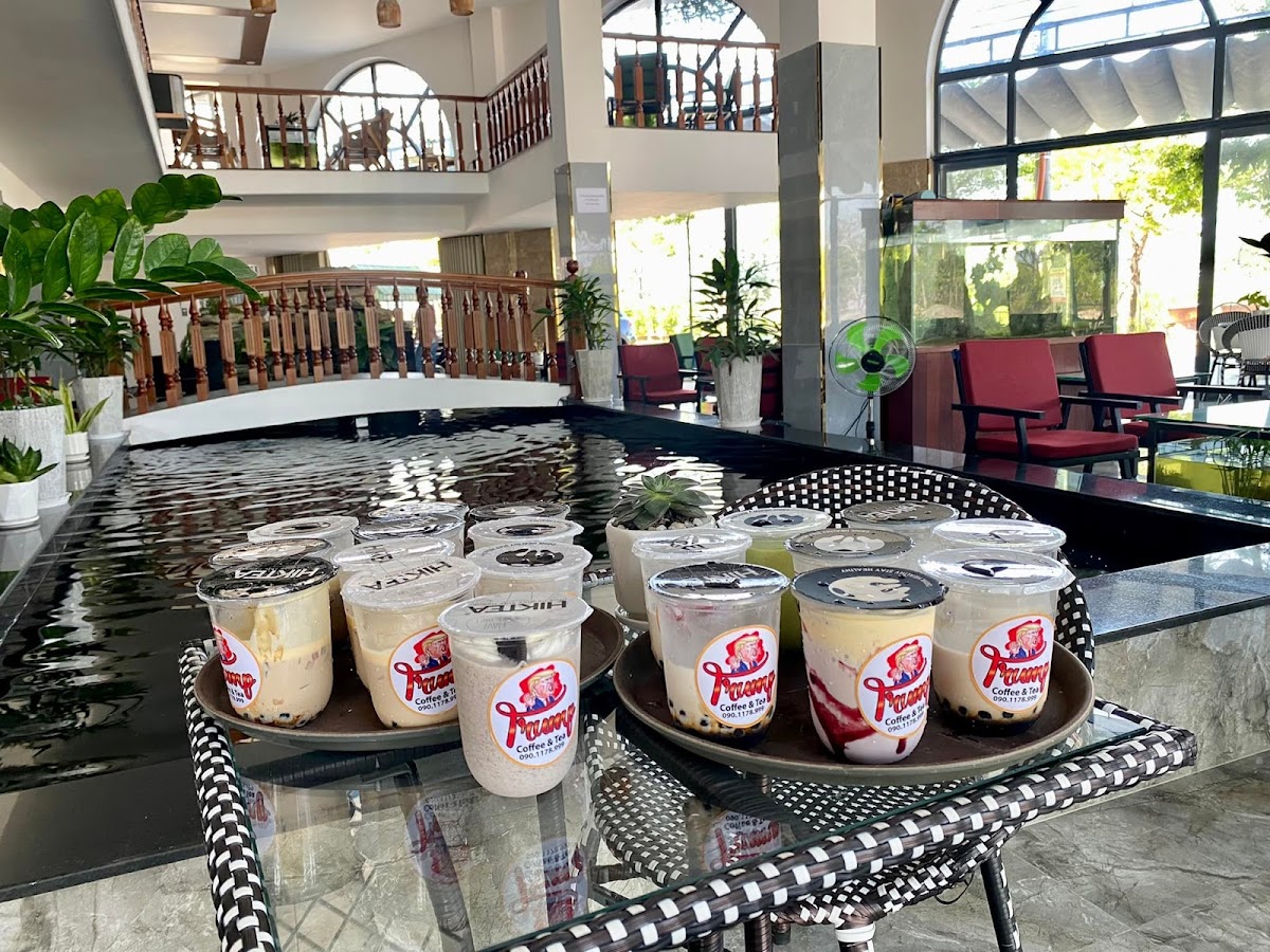 TRUMP Hotel & Coffee