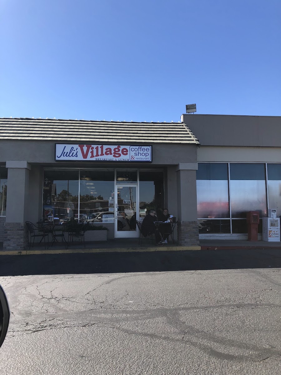 Juli's Village Coffee Shop