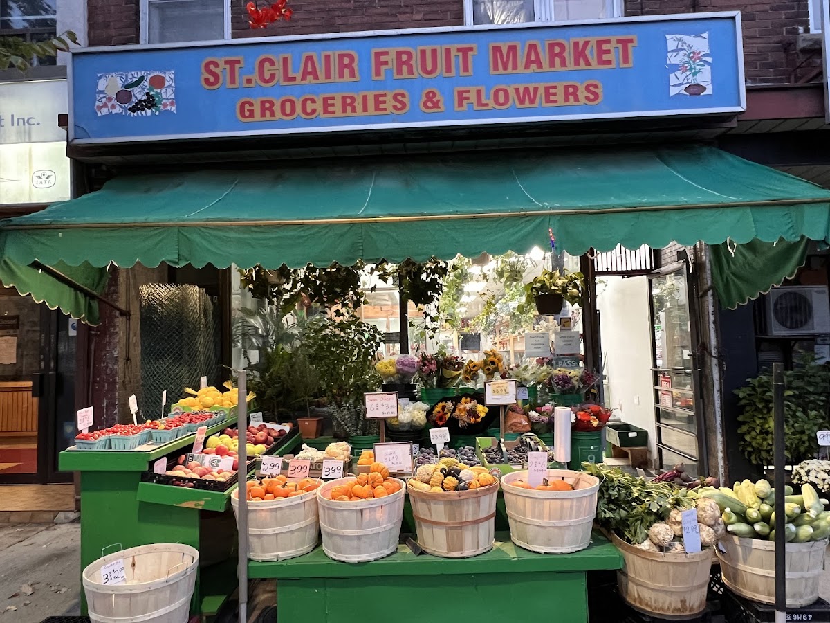 St Clair Fruit Market