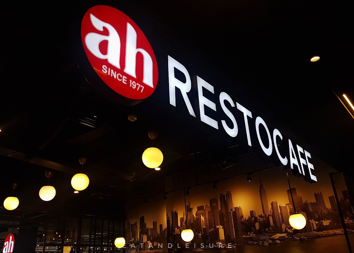AH Resto And Cafe 23 Paskal