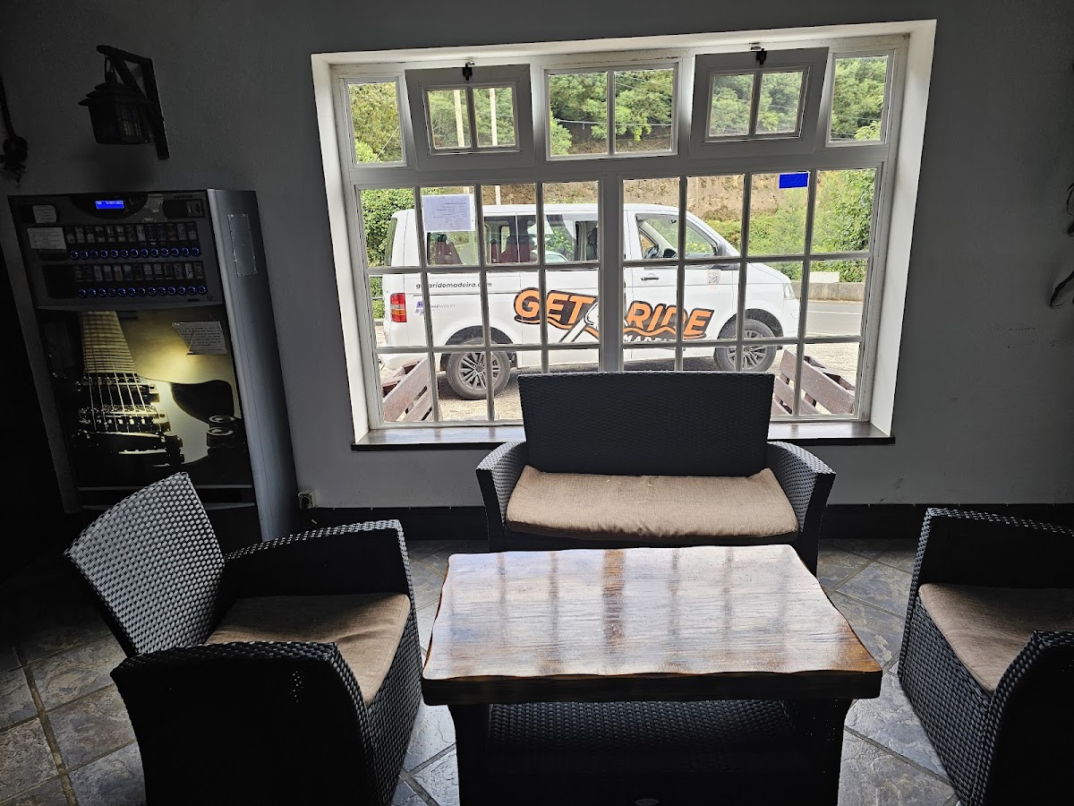 Dias Felizes Snack-bar Restaurante Lda