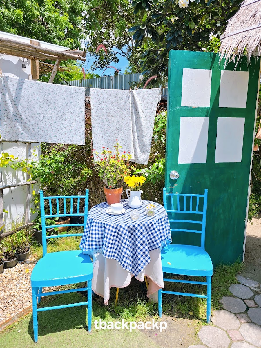 Chaplu Cafe & Restaurant