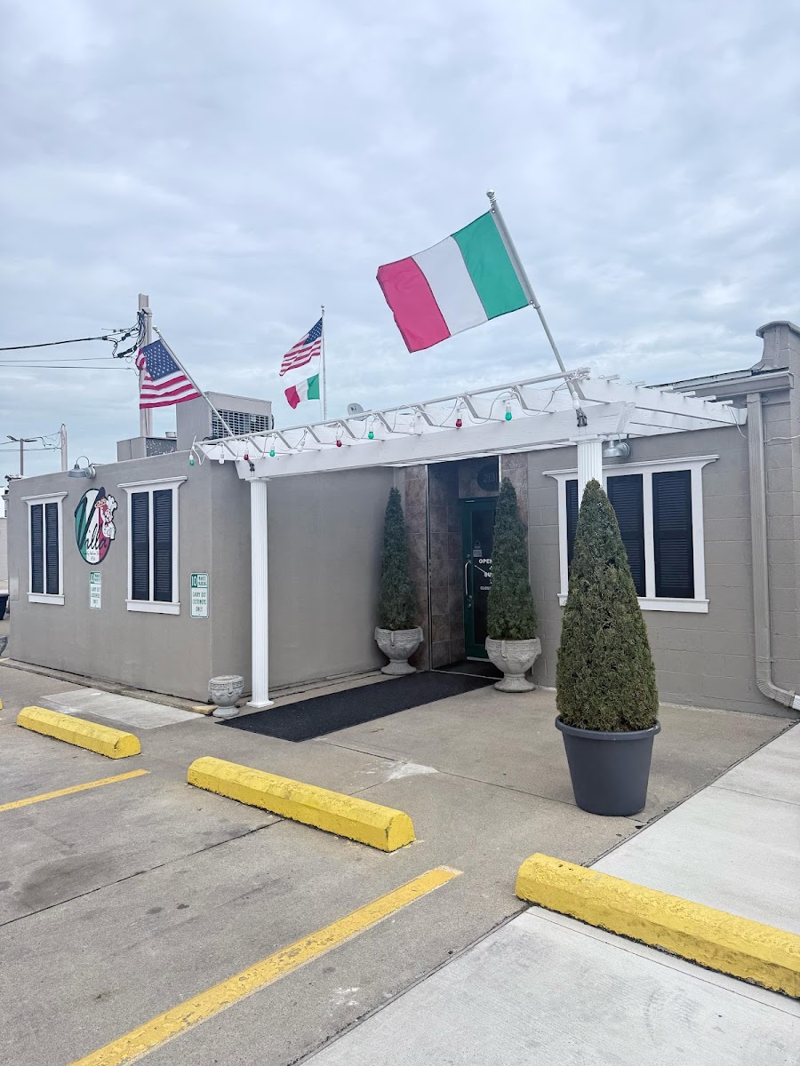 Villa Restaurant and Pizzeria