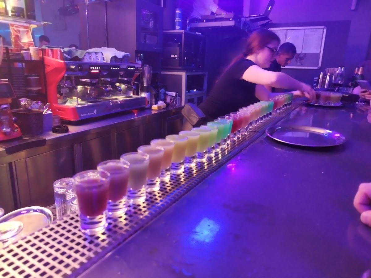 Aquarius Caffe, Cocktail & Night Club