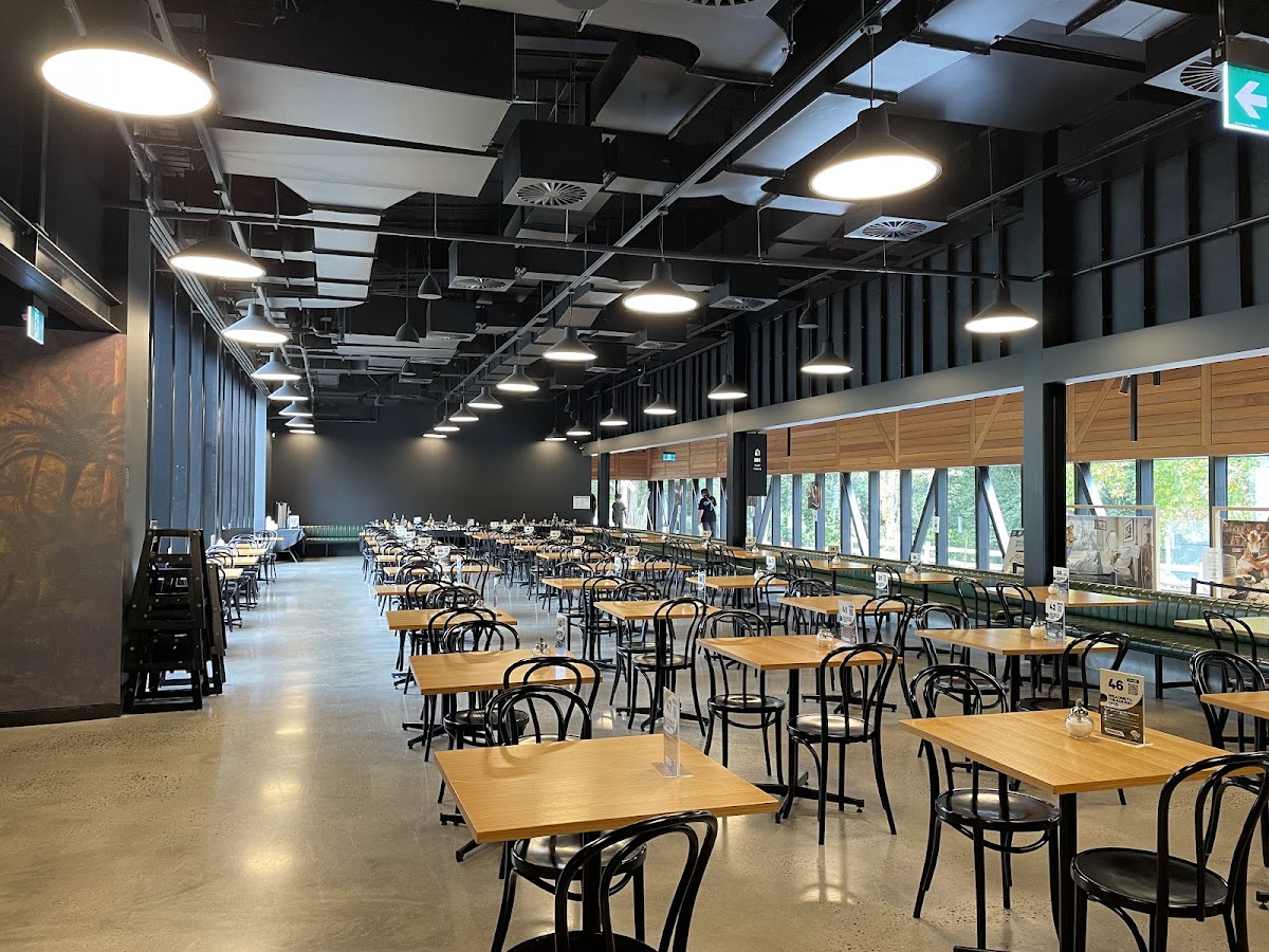 Lakeside Railway Café