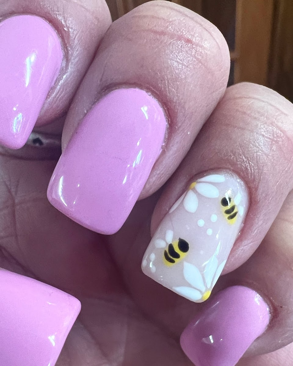 Blooming Nails