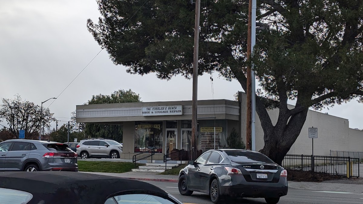 Cobbler's Bench Shoe & Luggage