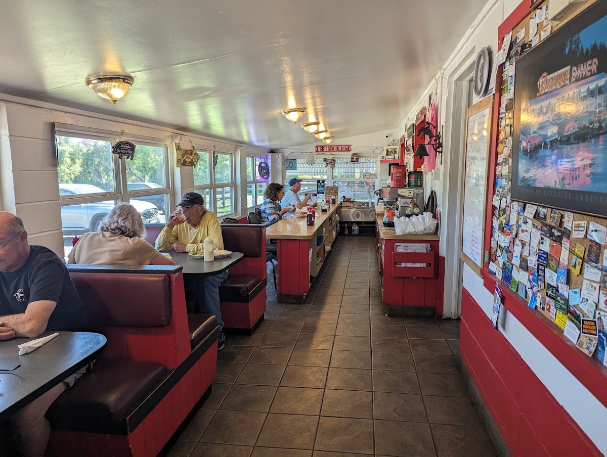Duck's Dam Diner