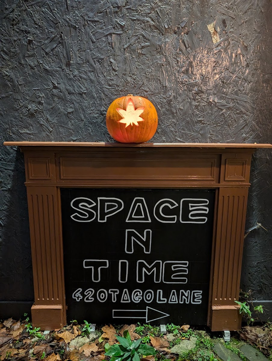 Space N Time CBD Cafe | MC Lounge | Tea House