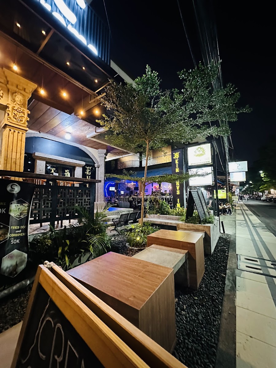 Crema Coffee and Eatery