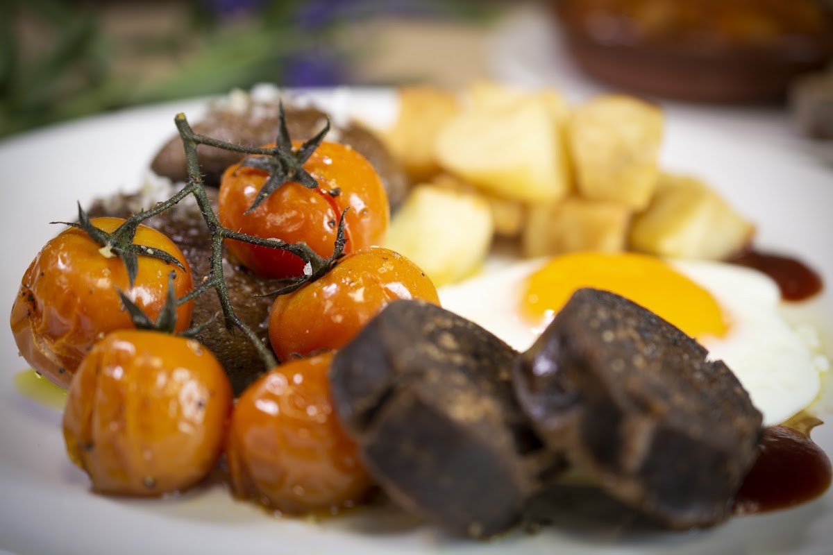 The Stable Door Cafe & Ice Cream Parlour