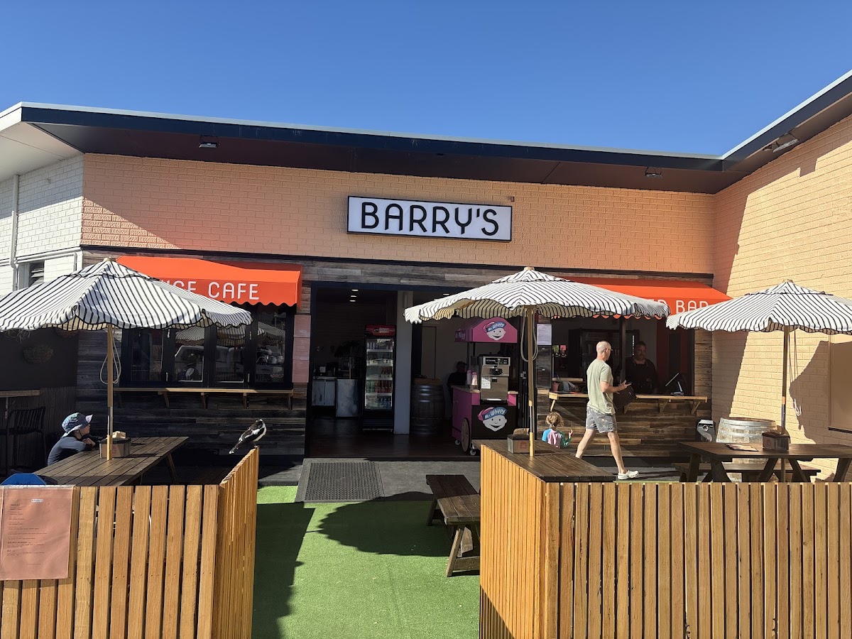 BARRY'S - Juice Cafe + Burger Bar